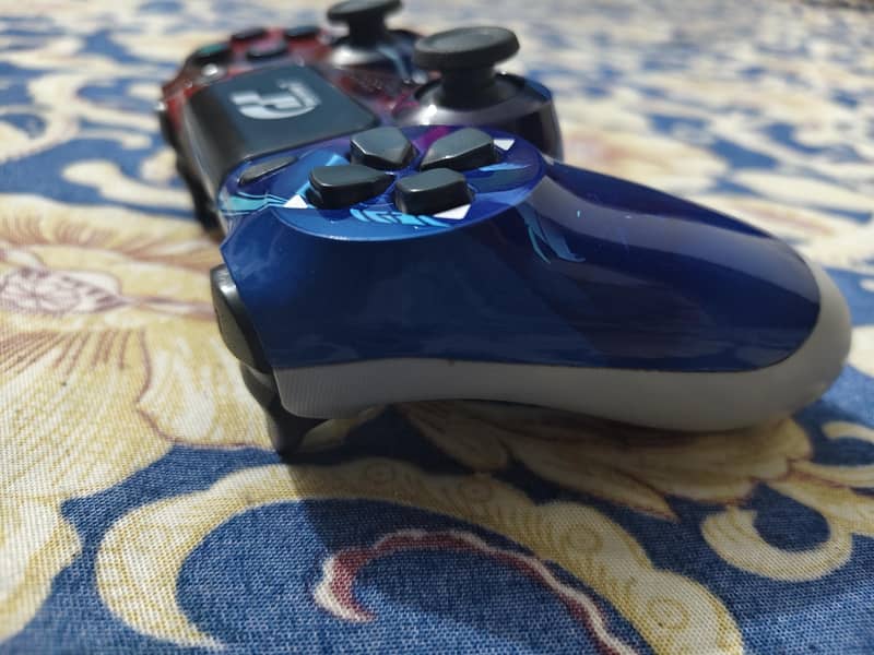 Wireless/Bluetooth controllers 3