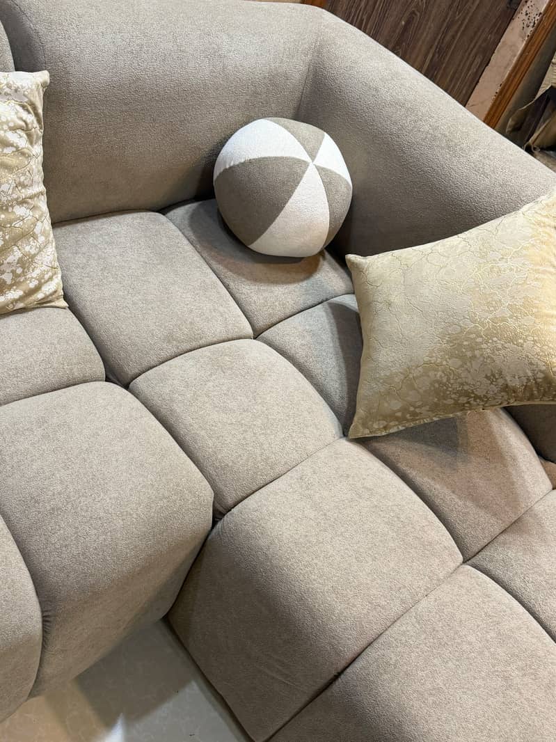 6 seater  L shape bubble sofa 0