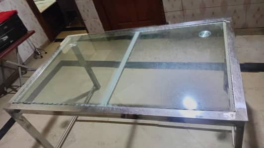 pure steel dinning table, condition like new