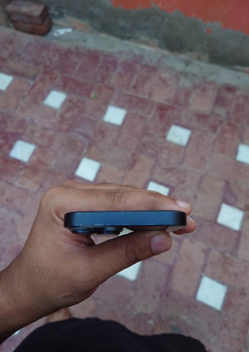 Apple iPhone 14 jv 3