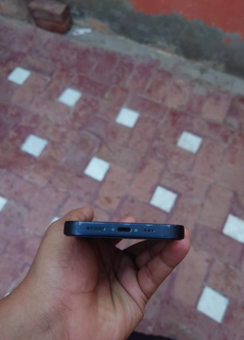 Apple iPhone 14 jv 4
