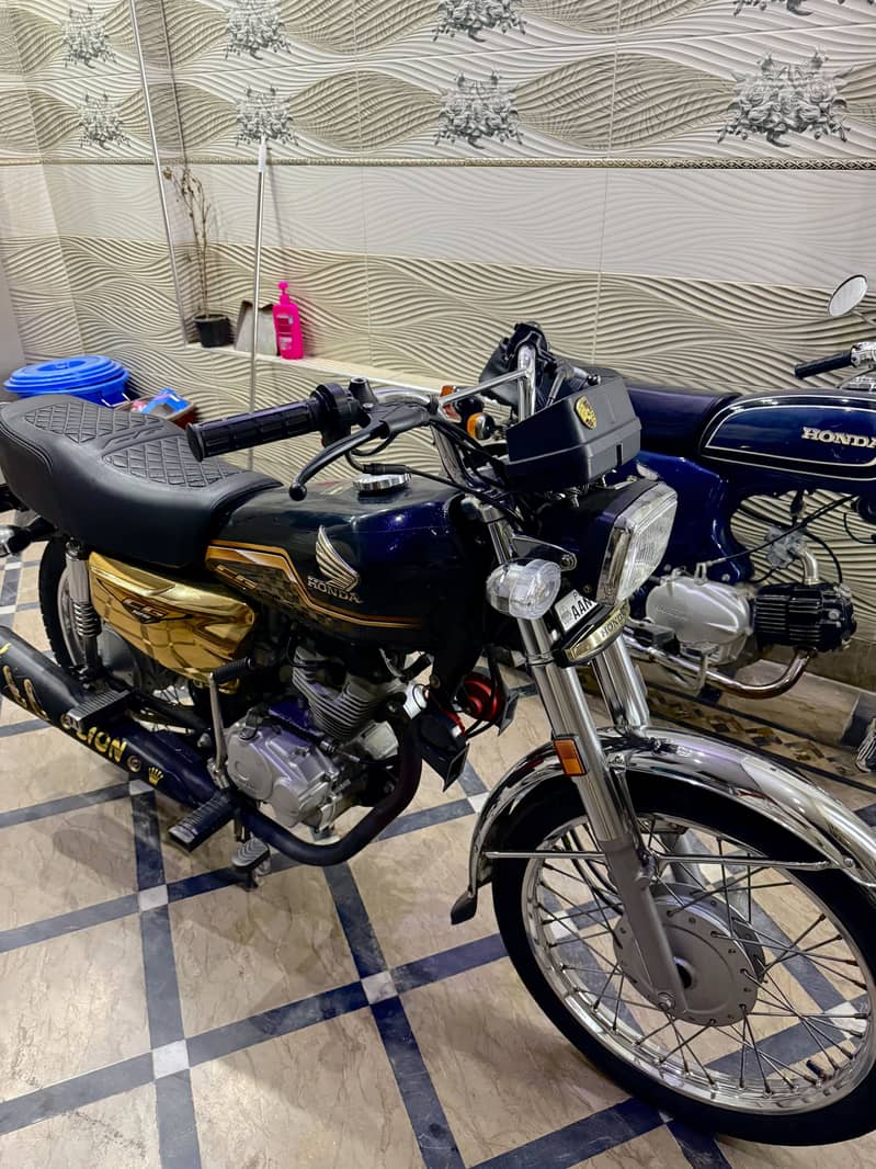 Honda Cg125 Gold edition - Standard Bikes - 1120575330