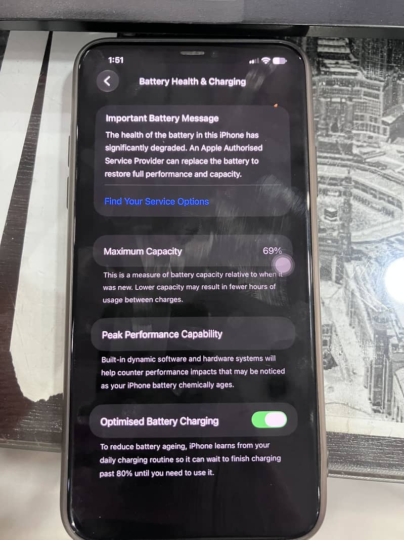 Apple iPhone 11 Pro Max sim glitch 6