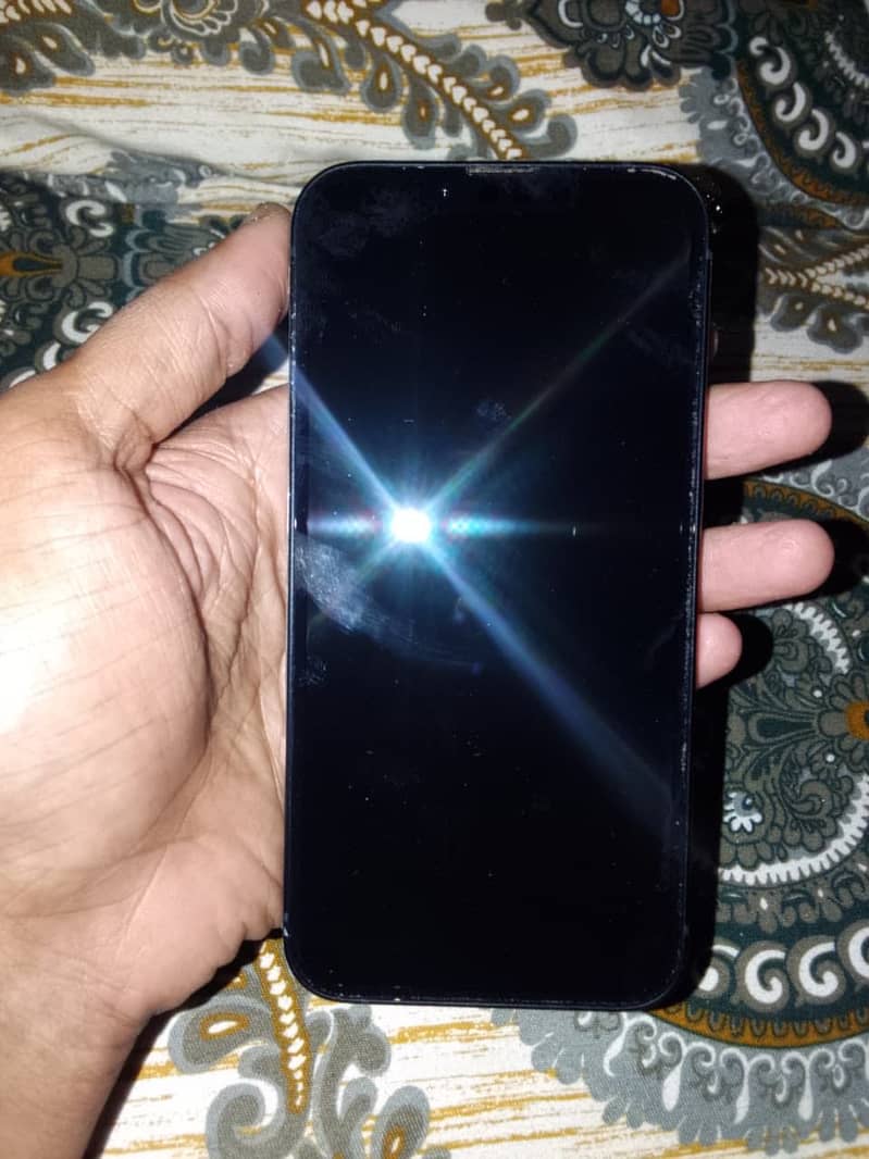 Apple iPhone 14 4