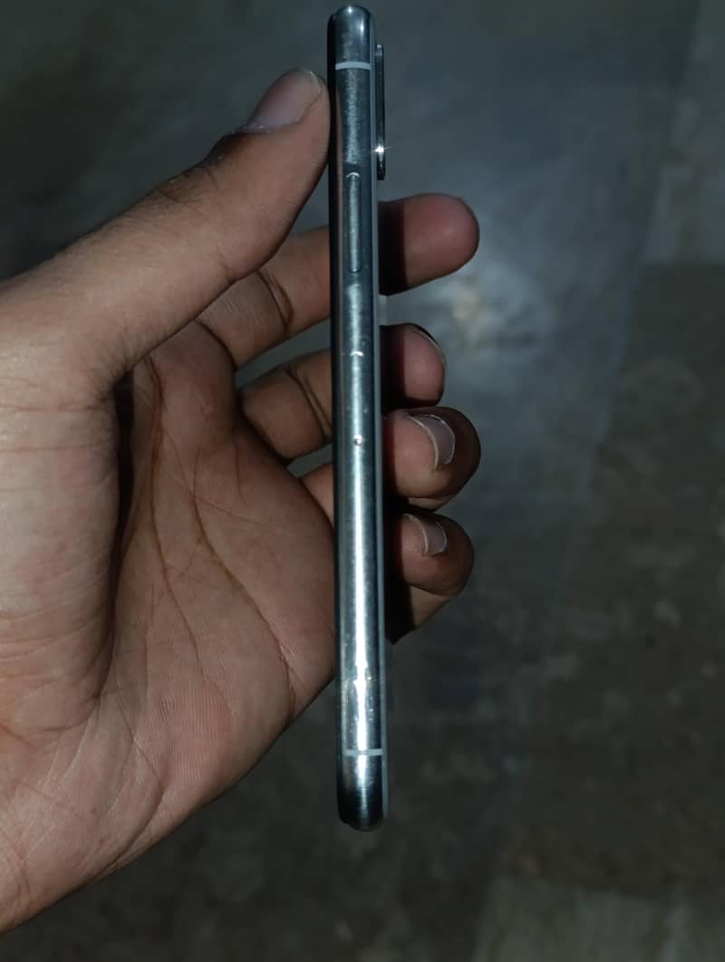 iPhone x pta approved 4