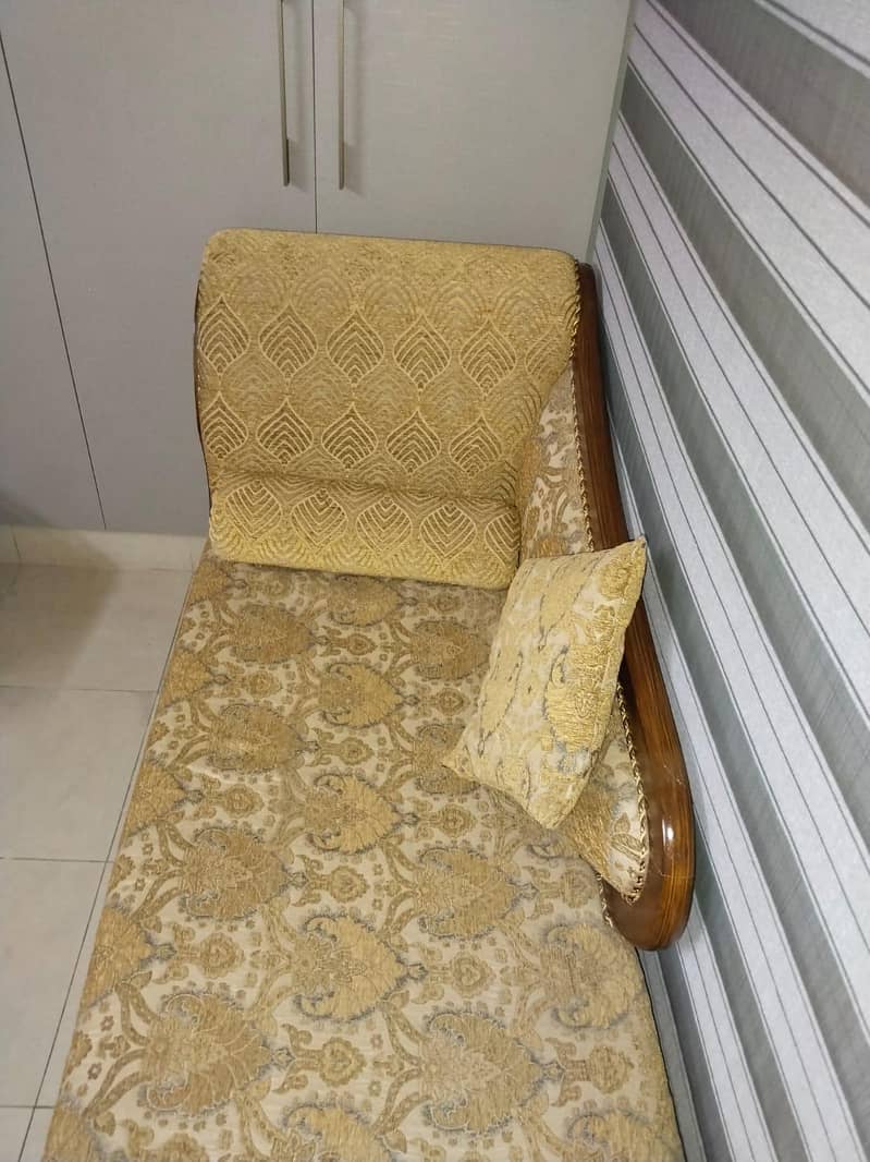2 seater sofa 3