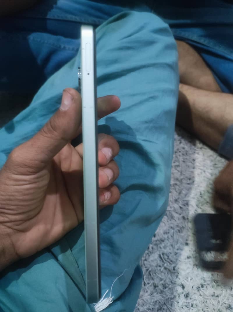 Realme Note 60x 2