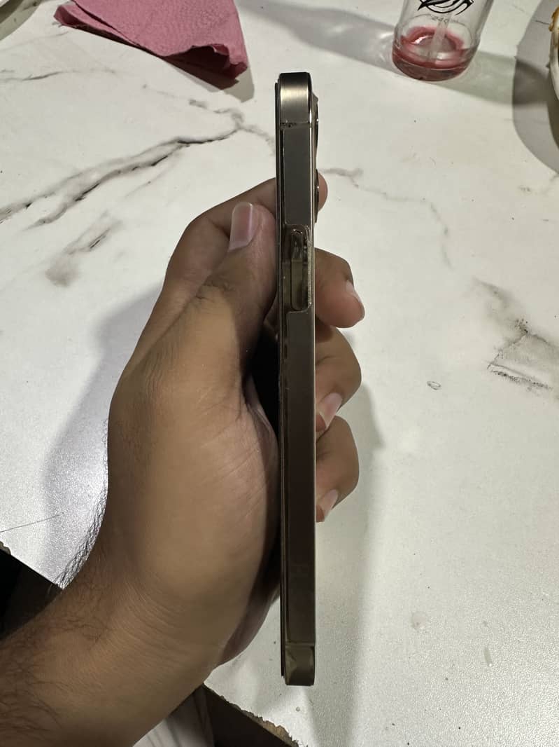 Apple iPhone 12 Pro 1