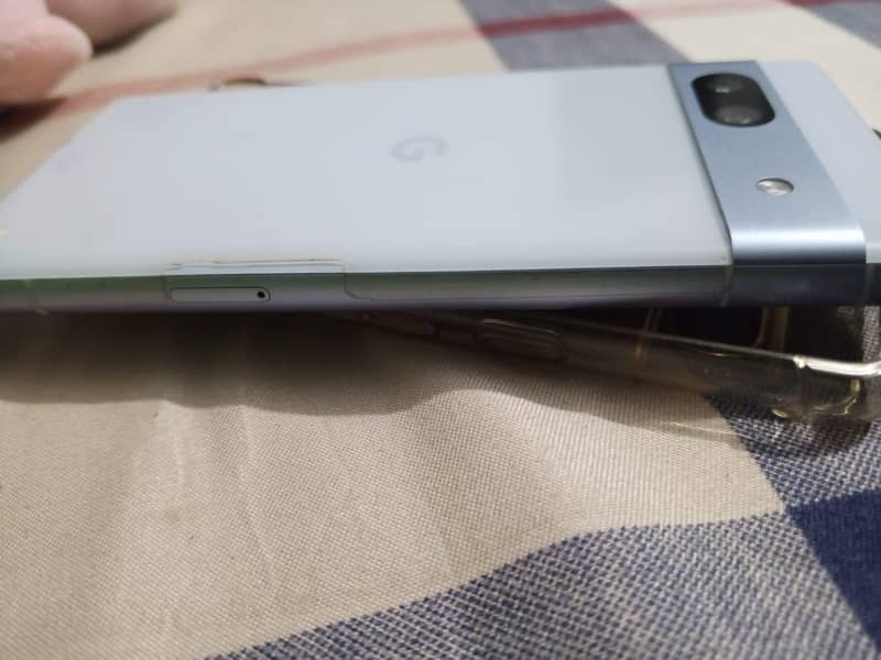 Google Pixel 7a 4