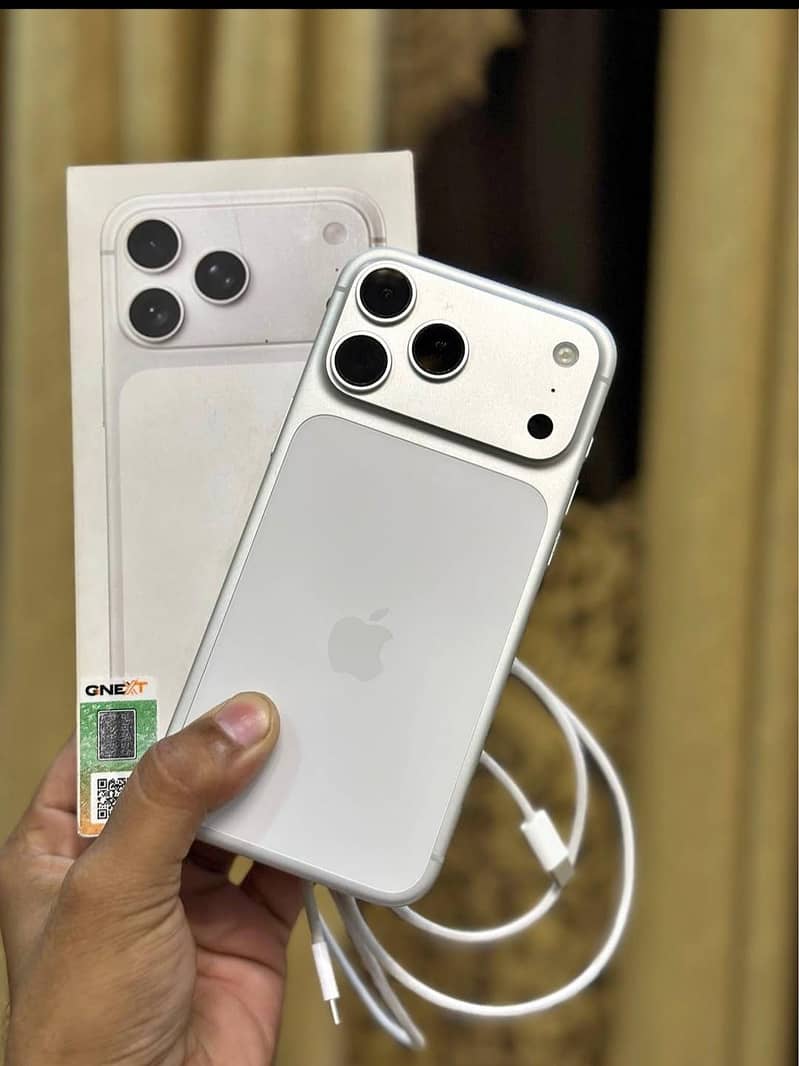 Apple iPhone 17 Pro Max 0