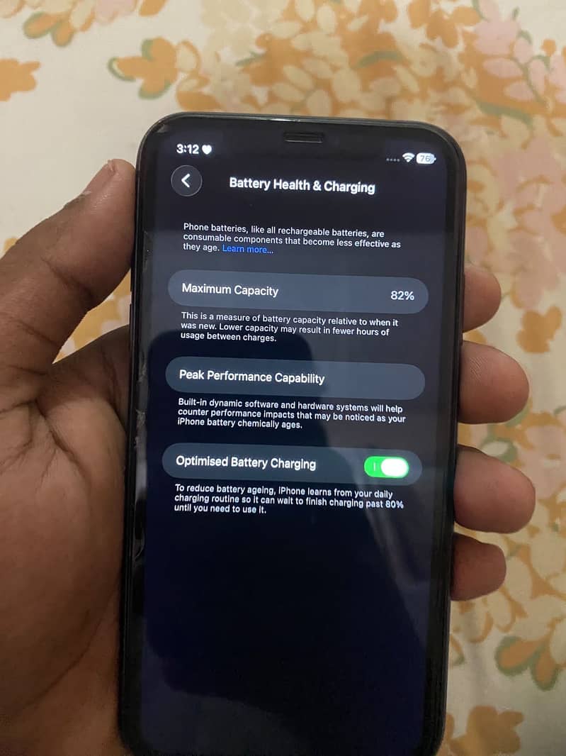 Apple iPhone 11 3