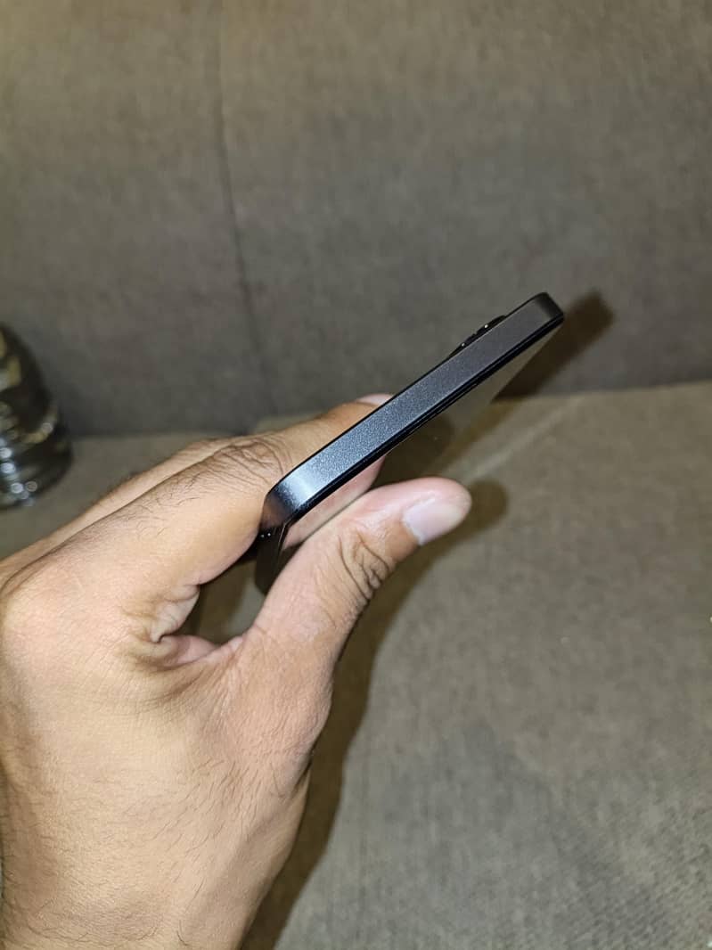 Realme Note 60x 4