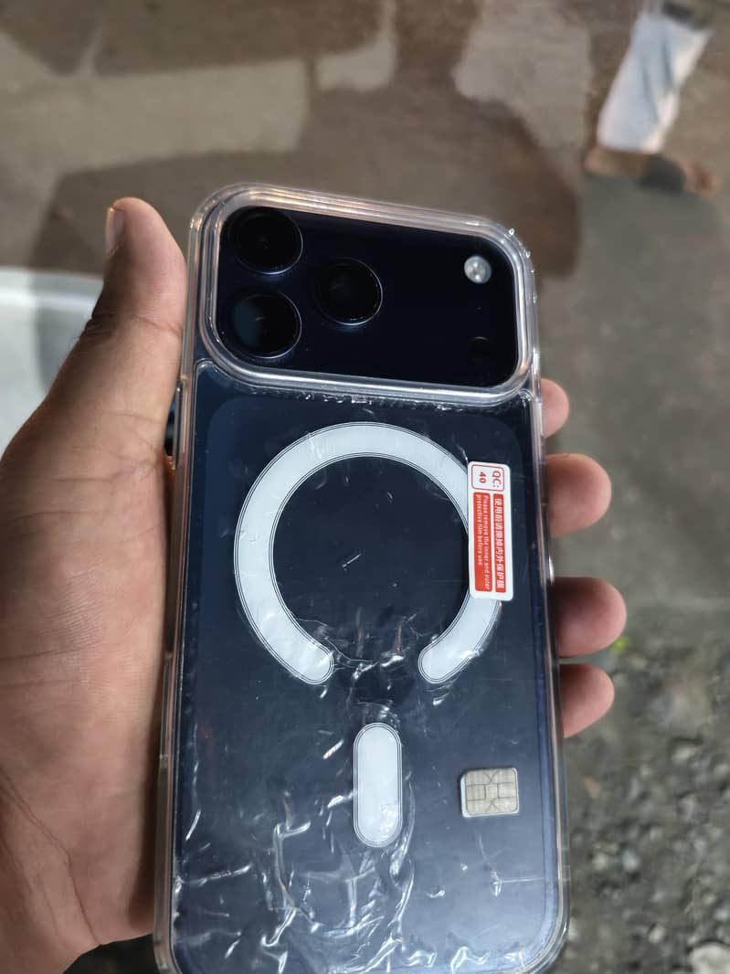 Apple iPhone 17 Pro Max 2