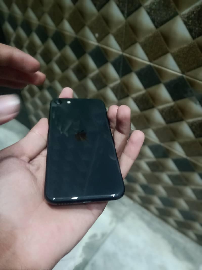 Apple iPhone SE 2