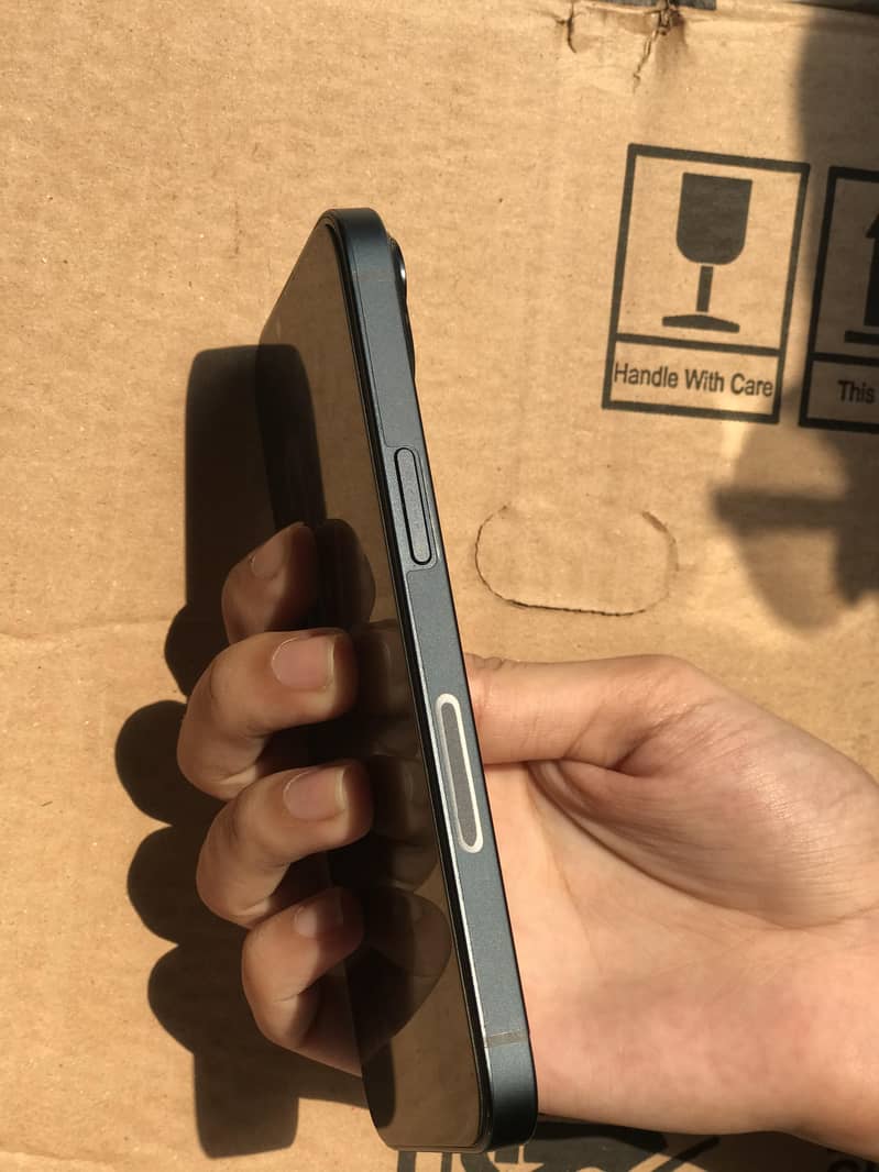 Apple iPhone 14 4