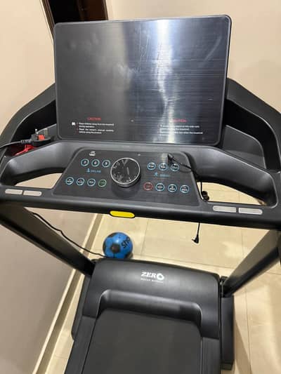 Treadmill Model h ZT- X PRO | Brand New Condition | 10/10