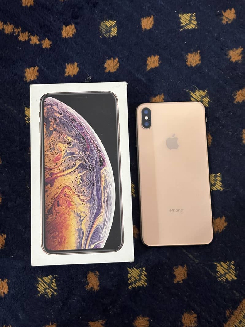 Apple iPhone XS Max 0
