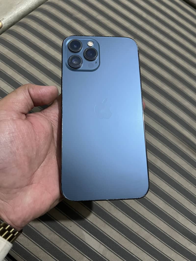 iPhone 12 Pro Max 0