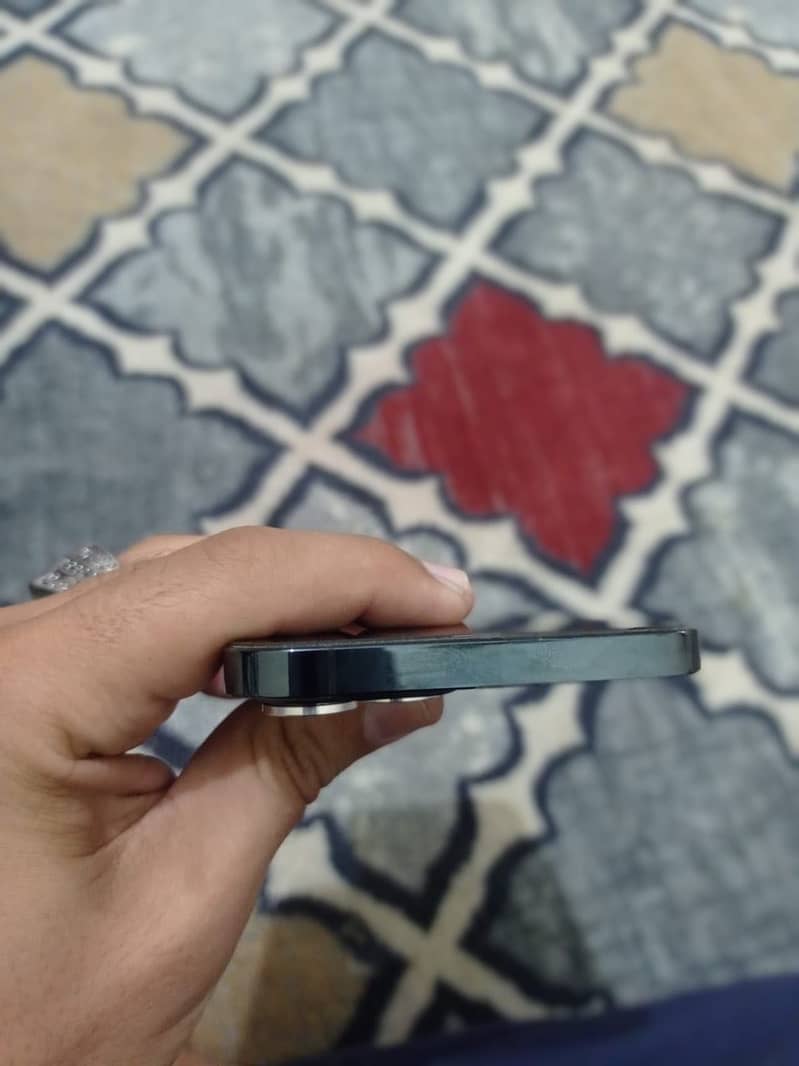 Apple iPhone 12 Pro Max 3