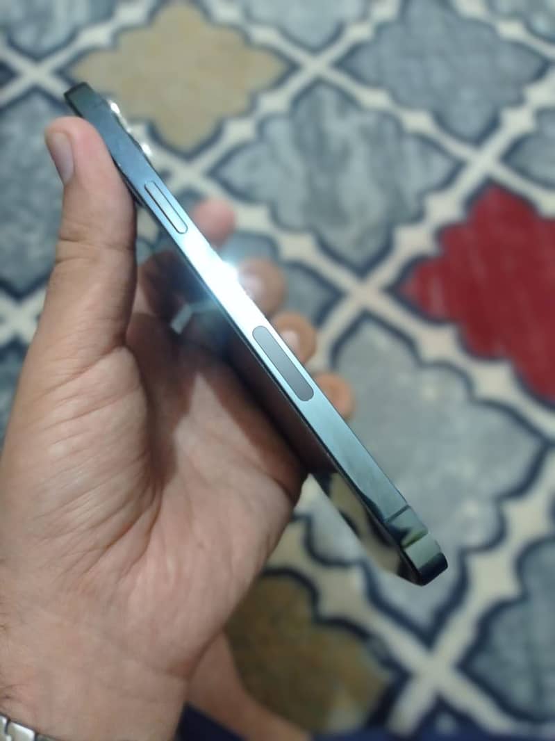 Apple iPhone 12 Pro Max 5