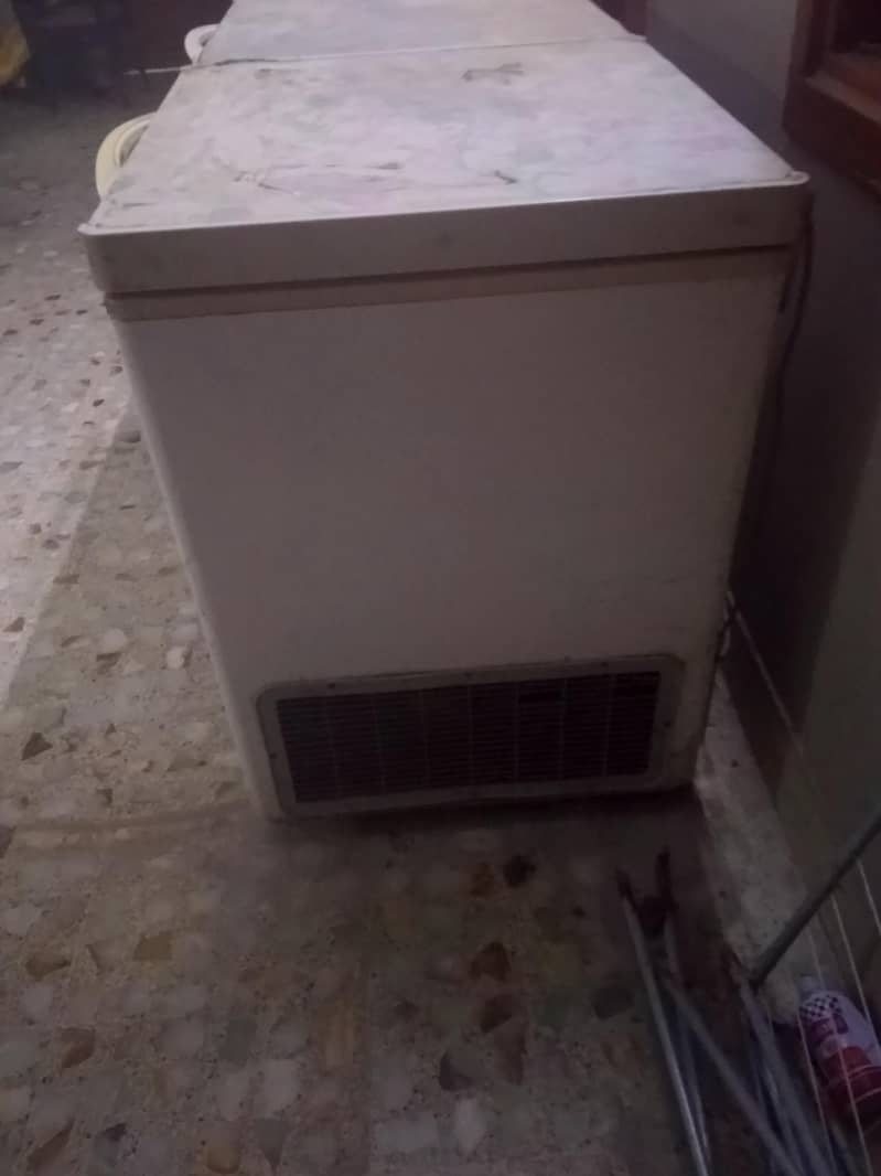 Dawlance deep freezer 2