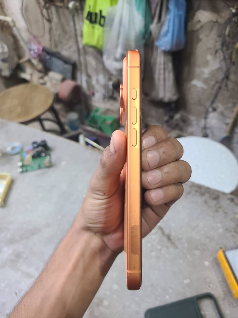 Apple iPhone 17 Pro Max 3