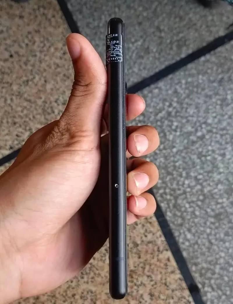Google Pixel 6a 1