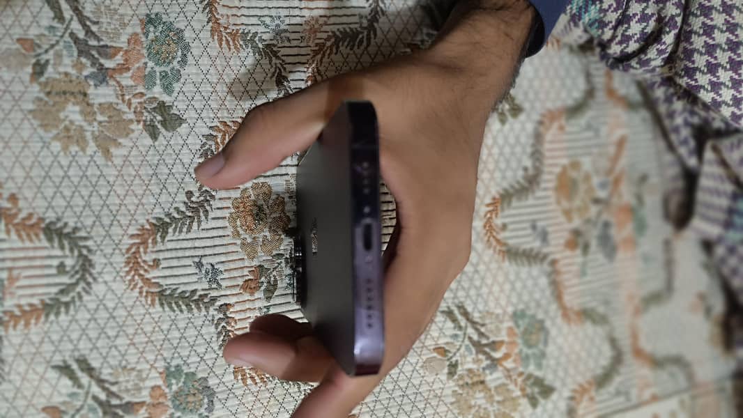 Apple iPhone 14 Pro Max 5
