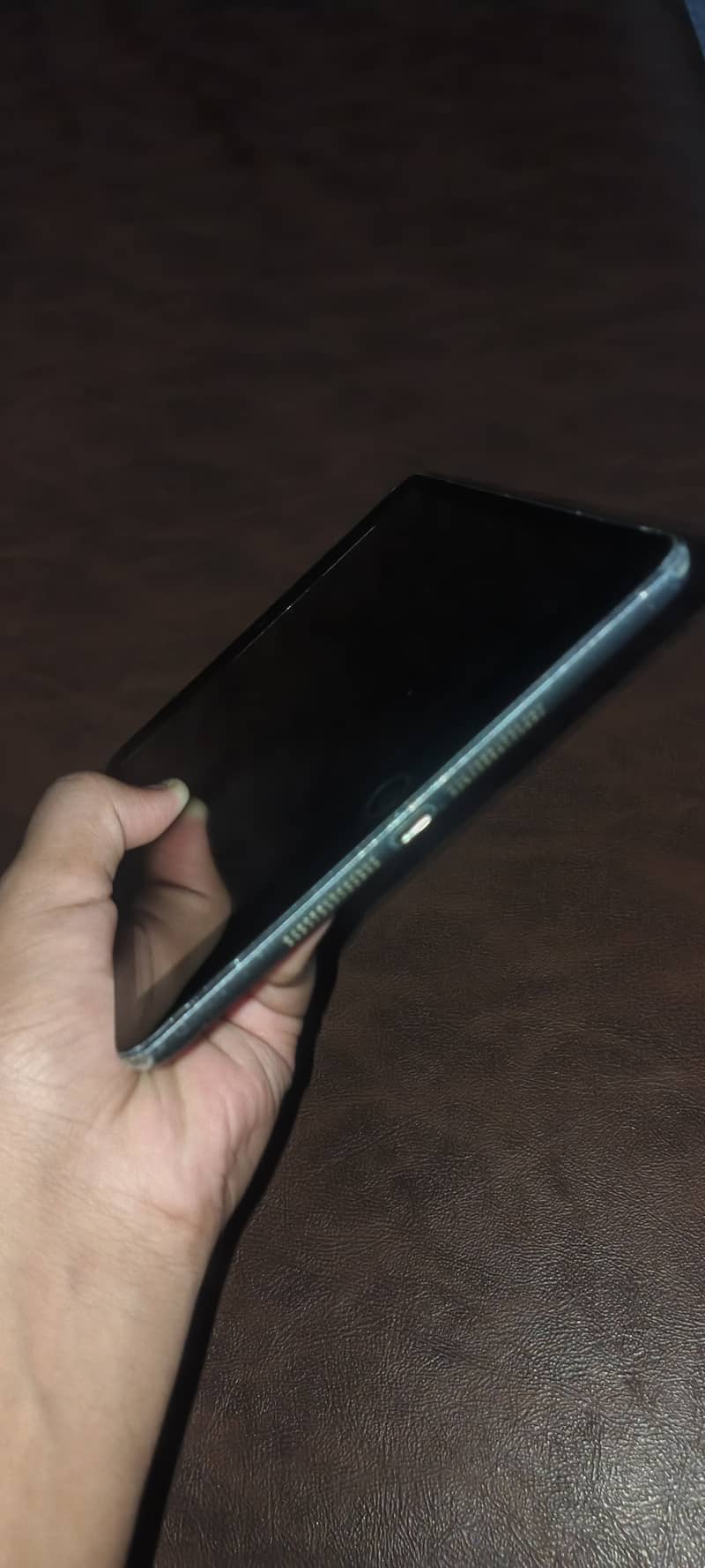 Apple ipad mini grey 3