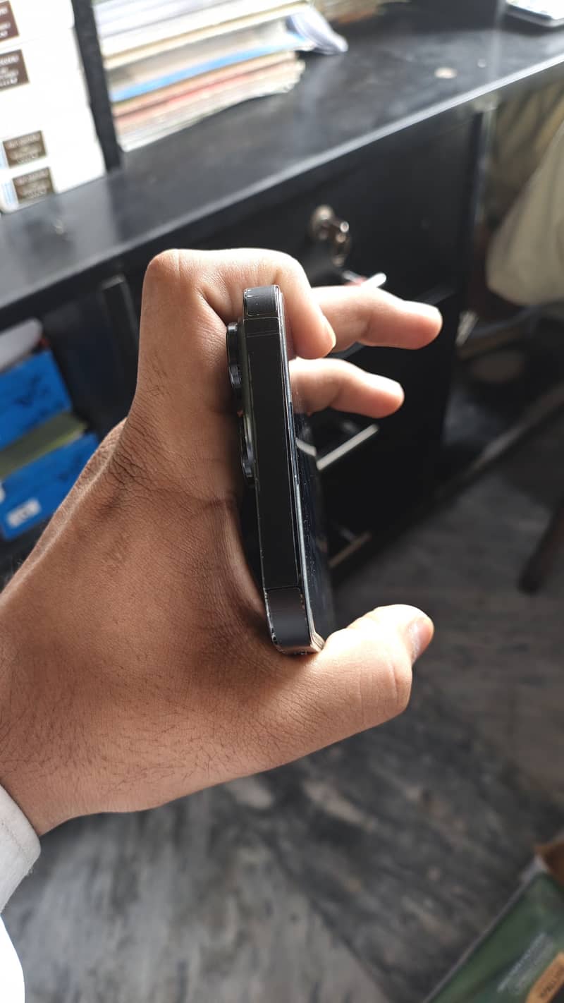 iPhone 14 Pro Max with “box” 5