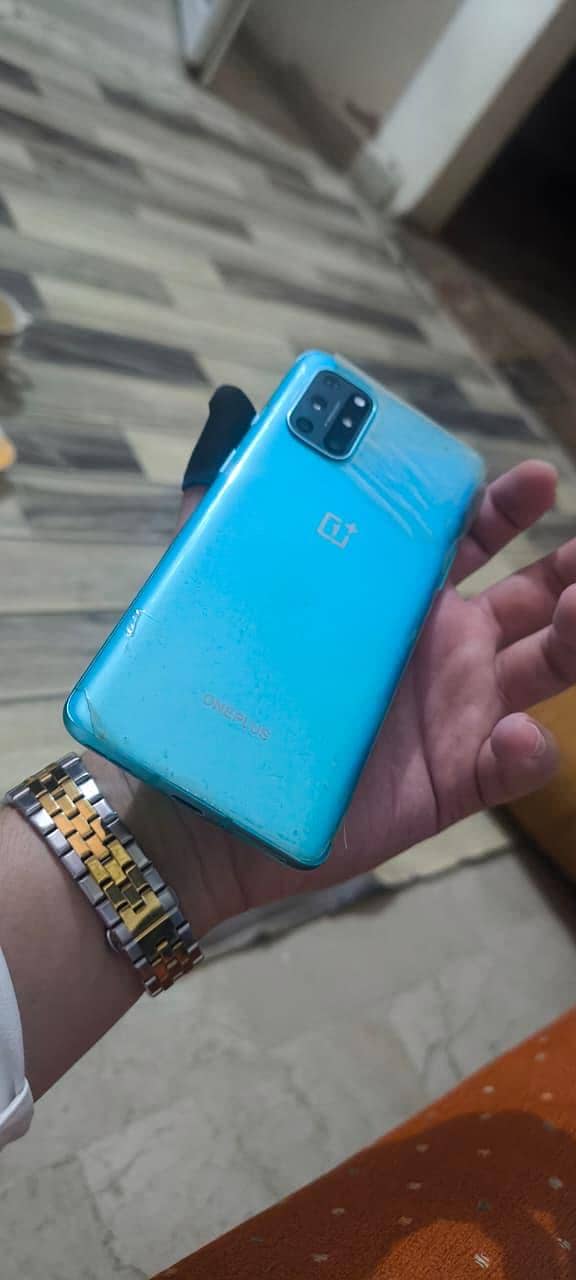 One Plus 8T 1