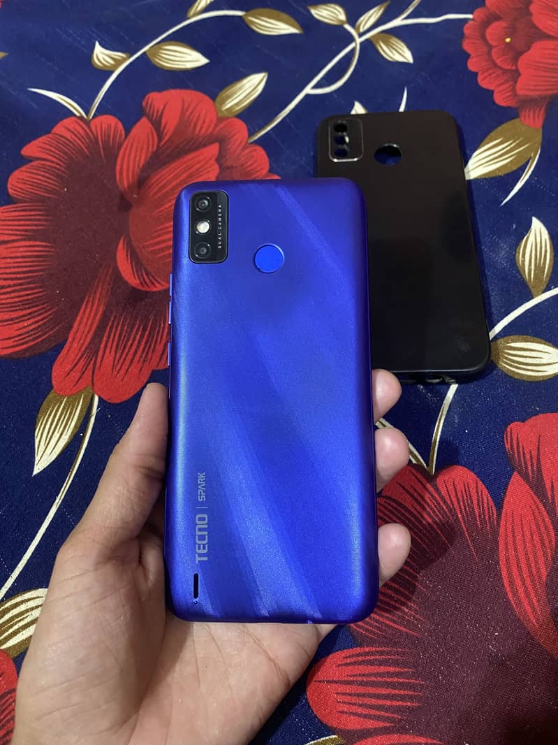 Tecno Spark 6 1