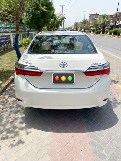 Toyota Corolla GLI 2018 total genuine