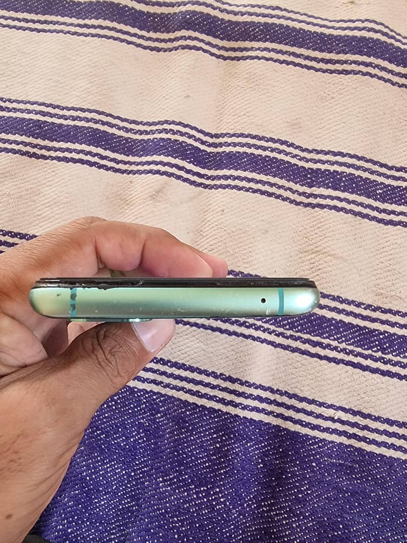 One Plus 8T 4