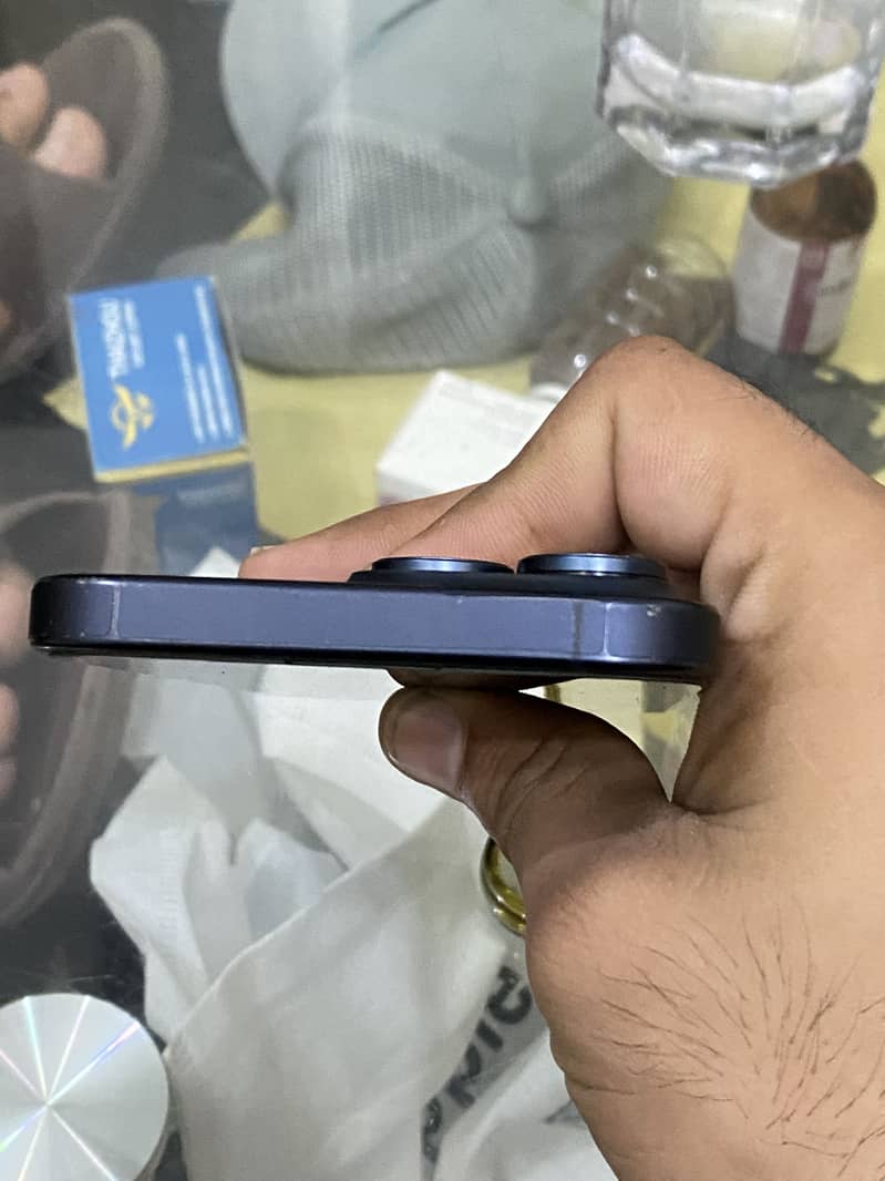Apple iPhone 15 Pro Max 3