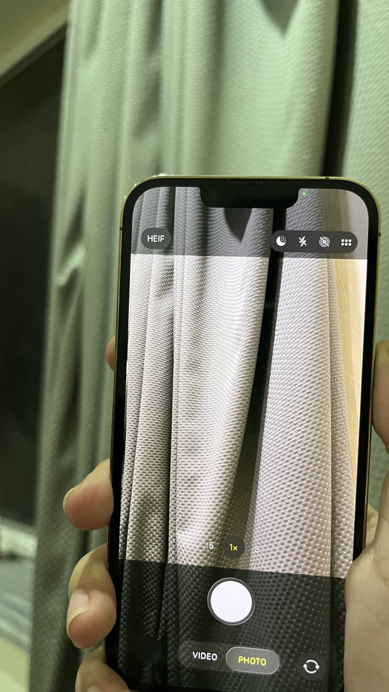 Apple iPhone 13 Pro 4