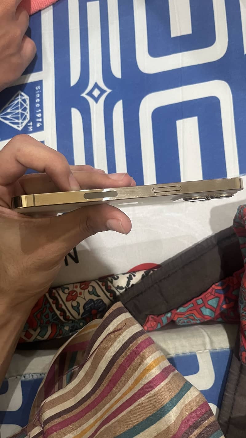 Apple iPhone 13 Pro 6