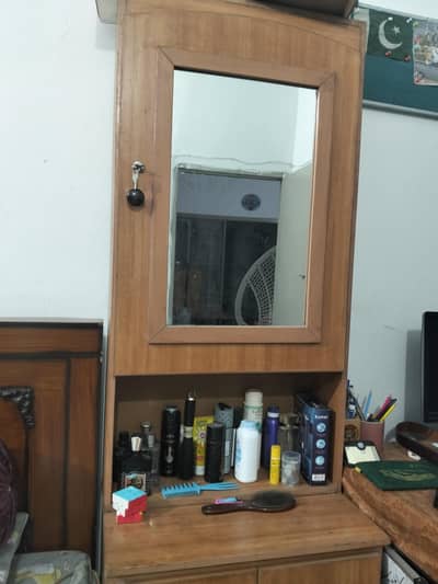 dressing table