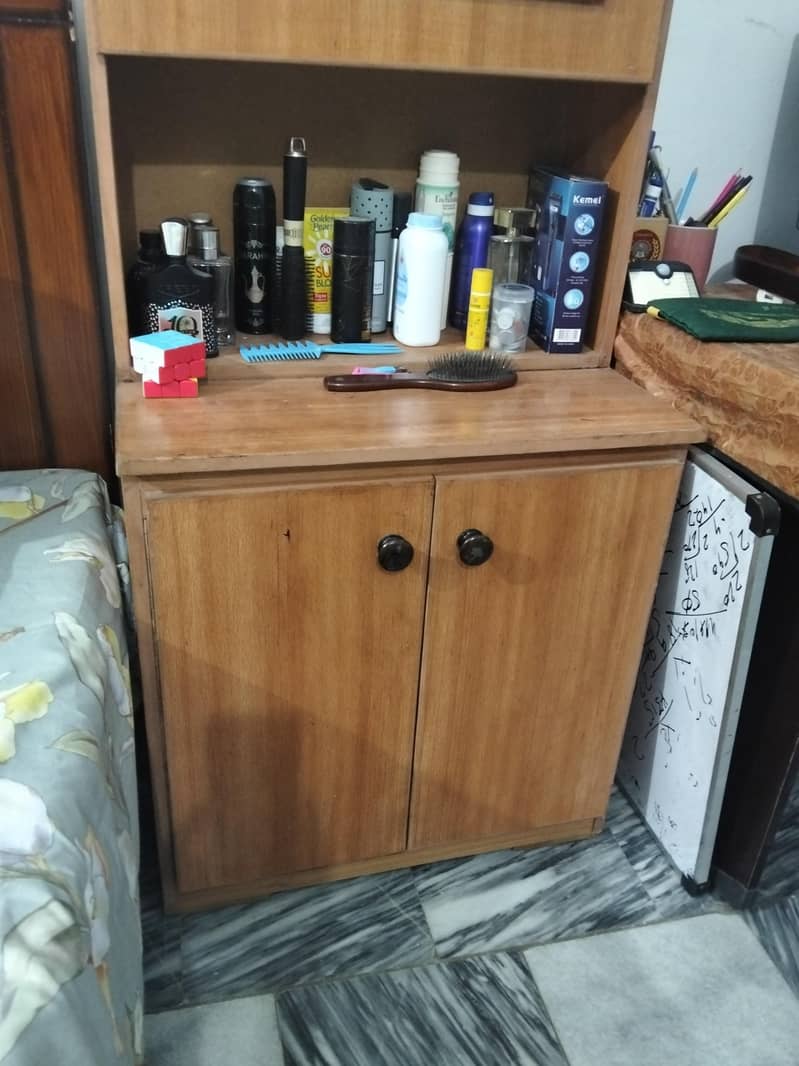 dressing table 1