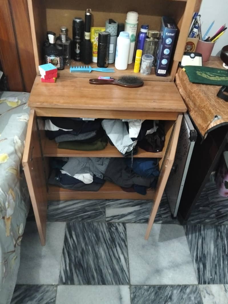 dressing table 3