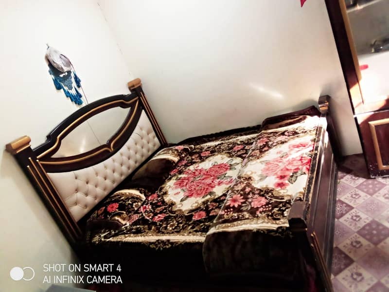 Double Bed 0