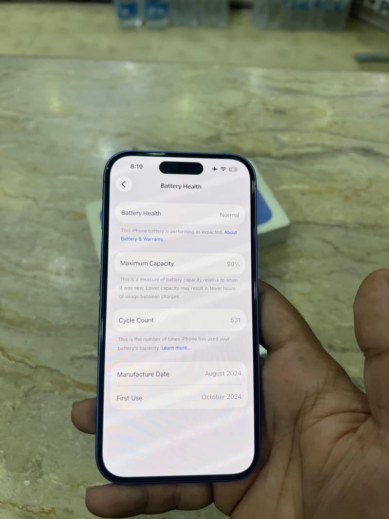 Apple iPhone 16 6