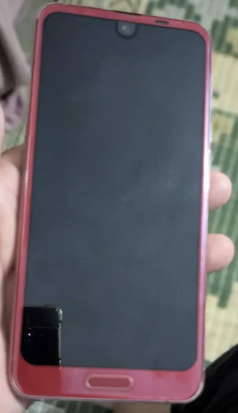 Sharp Aquos R2 6