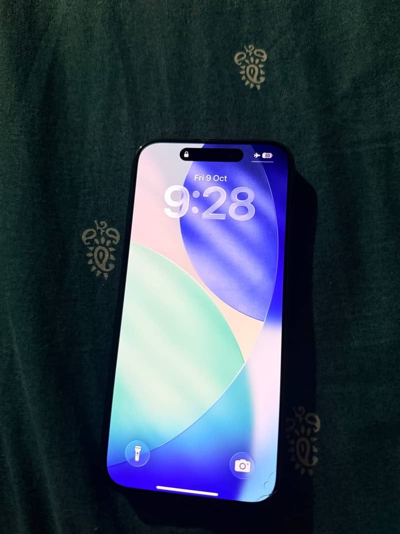 Apple iPhone 15 Pro 0