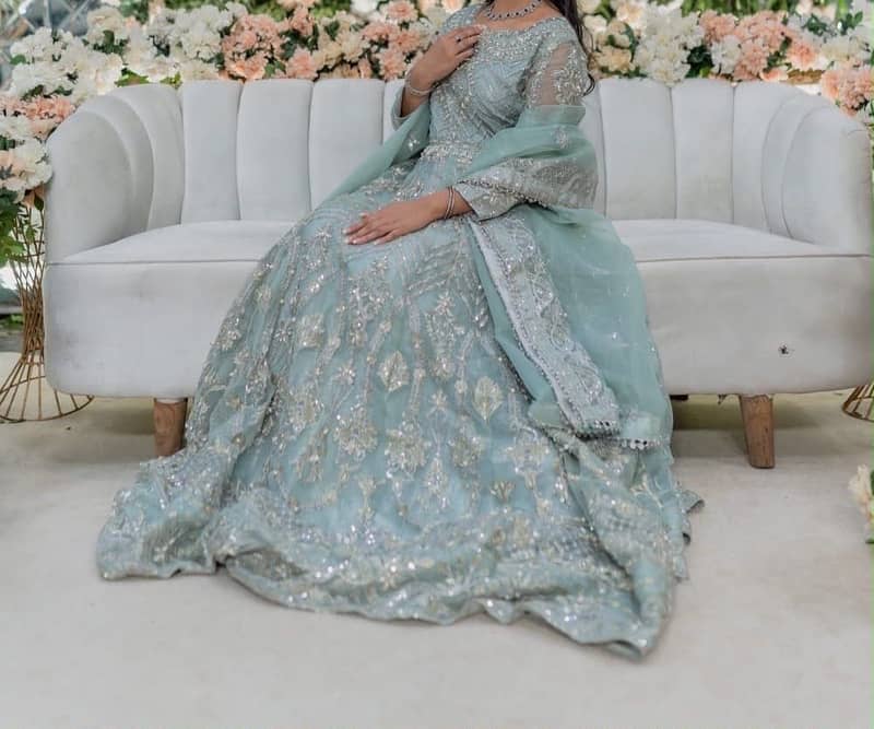 Ice blue Maxi 1