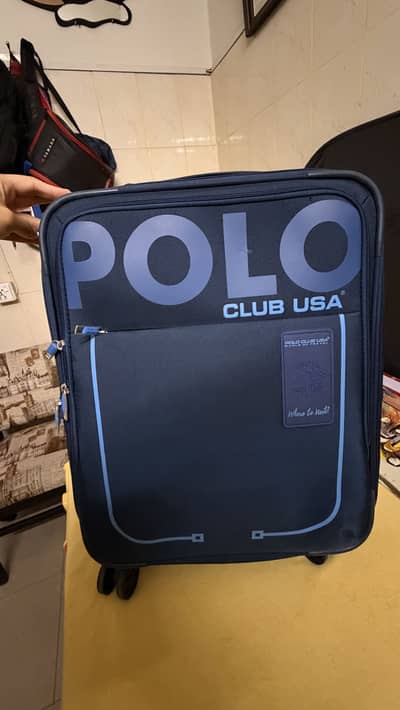Cabin size luggage bag excellent condition