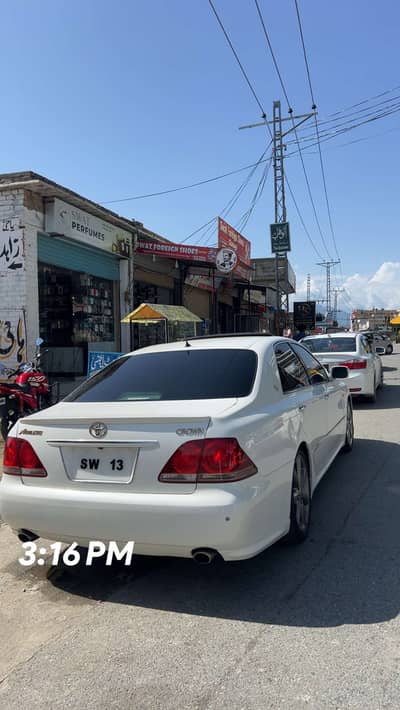 Toyota Crown 2005
