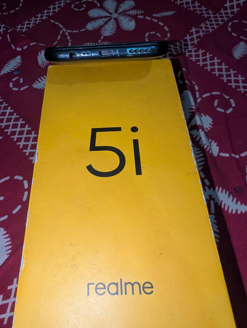 Realme 5i 5