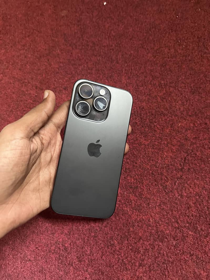Apple iPhone 15 Pro 0