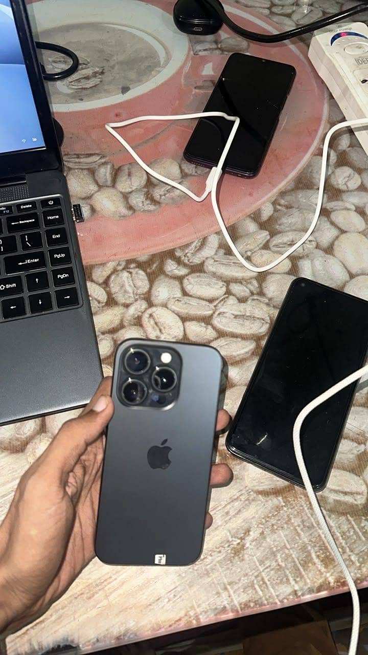 Apple iPhone 15 Pro 1